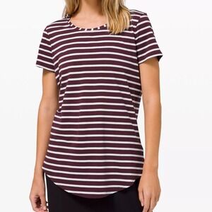 Lululemon LOVE CREW SHORT SLEEVE‎ T-SHIRT LIGHTWEIGHT IN Dark Plum Stripe Size 6